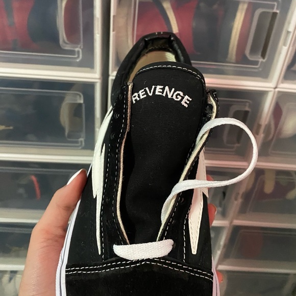 Revenge x Storm SIZE 10 - Picture 2 of 4